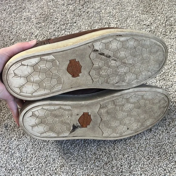 Men’s brown leather Harley Davidson lace up high top shoes. Size 10. - Picture 8 of 11